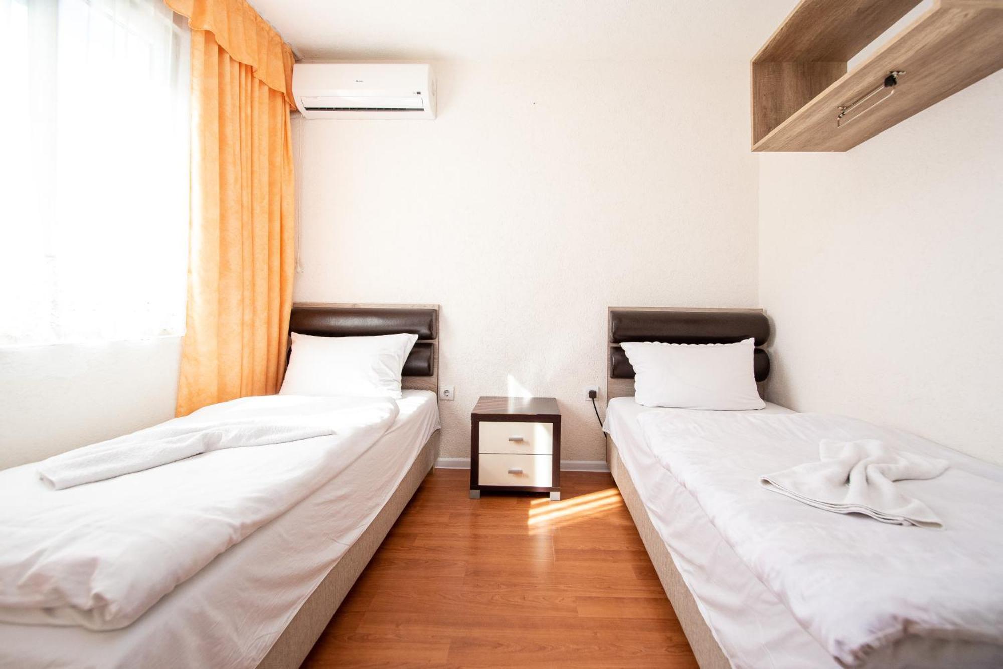 Saki Apartments Budva Exteriör bild